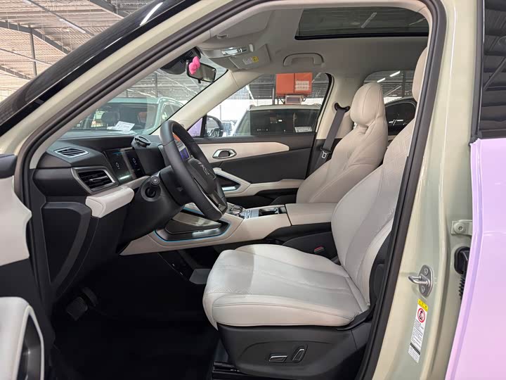 Фото 7 - BYD Yuan Up