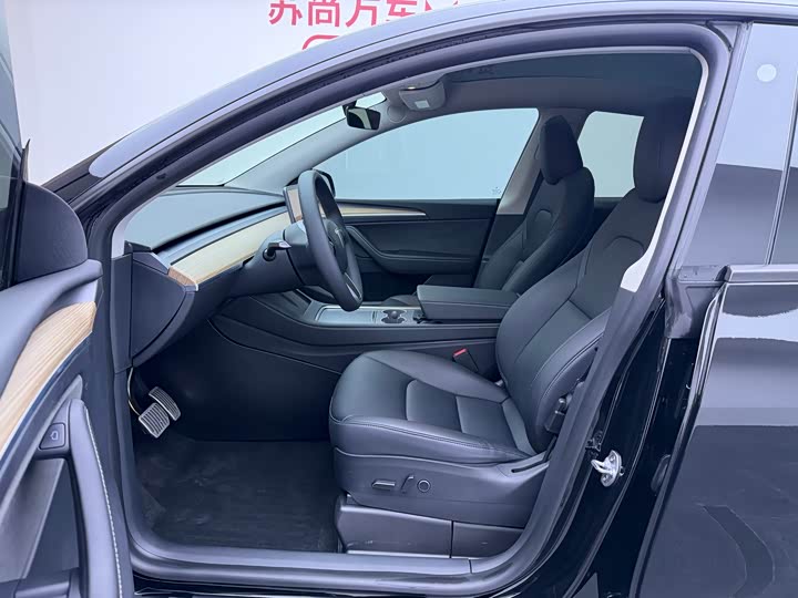 Фото 5 - Tesla Model Y