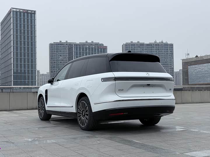 Фото 7 - Nio ES8