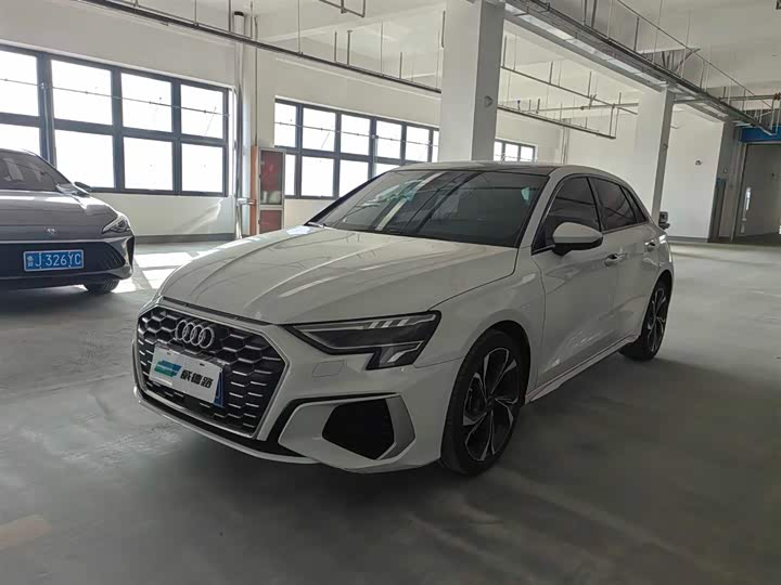 Фото 1 - Audi A3