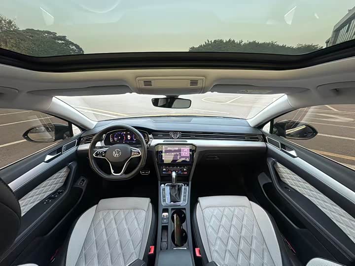 Фото 7 - Volkswagen Magotan