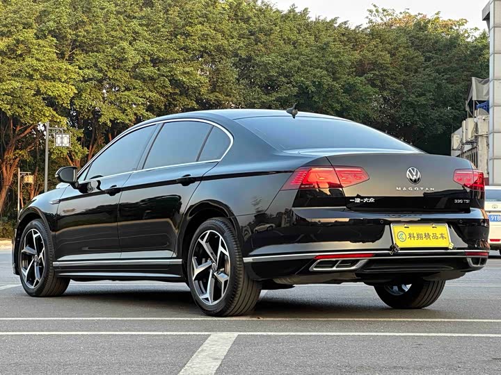 Фото 9 - Volkswagen Magotan