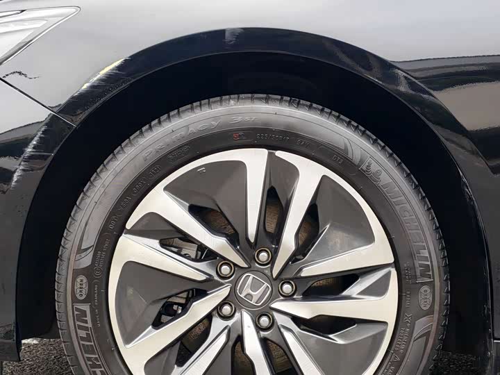 Фото 4 - Honda Accord