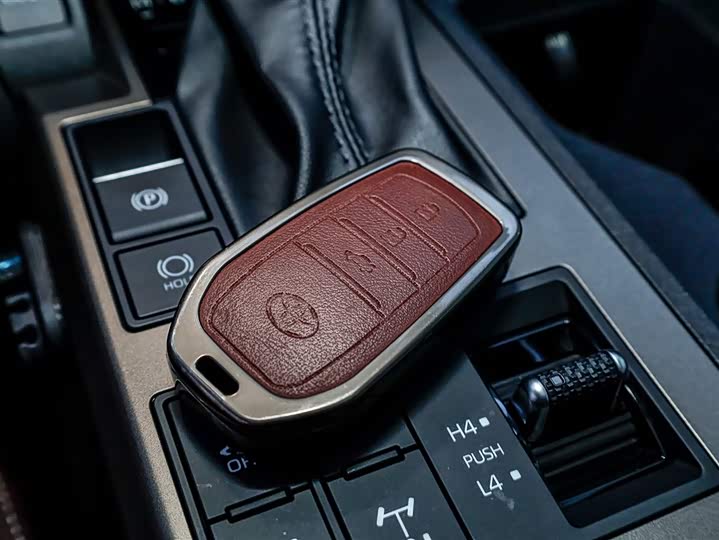 Фото 5 - Toyota Prado