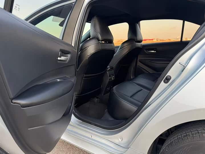 Фото 4 - Toyota Levin