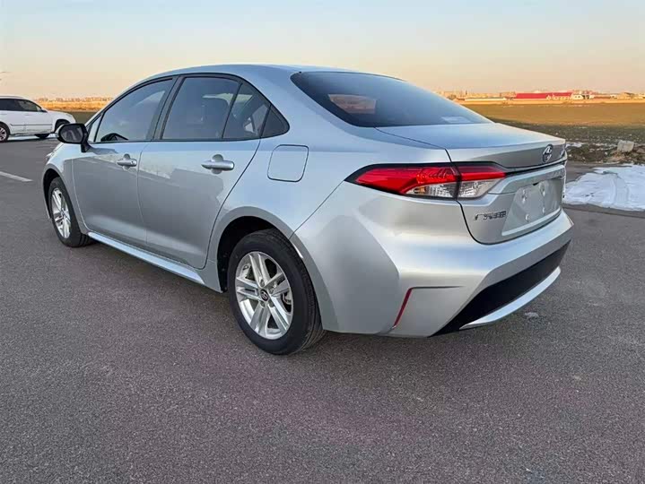 Фото 6 - Toyota Levin