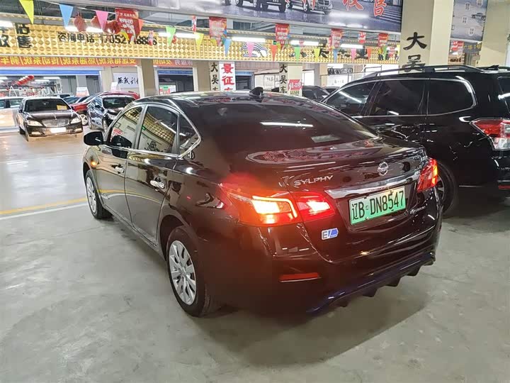 Фото 5 - Nissan Sylphy EV