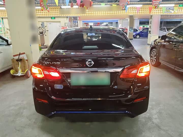 Фото 6 - Nissan Sylphy EV