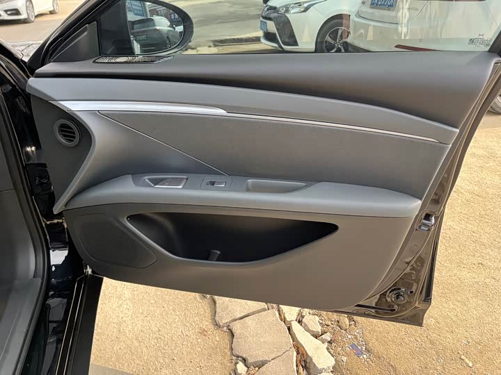 Фото 5 - XPeng Mona M03