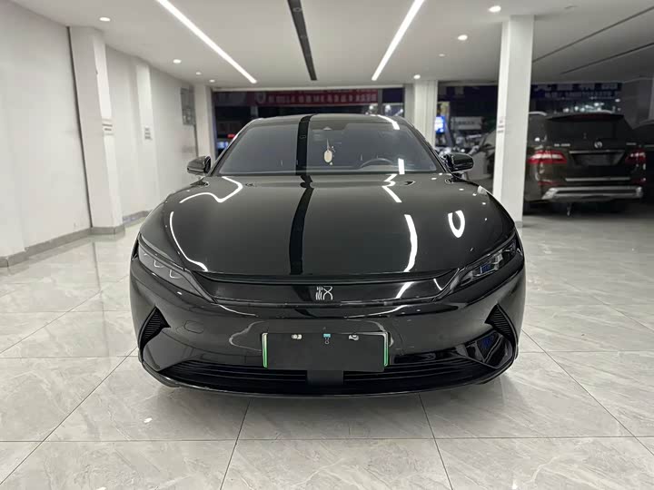 Фото 2 - BYD Han