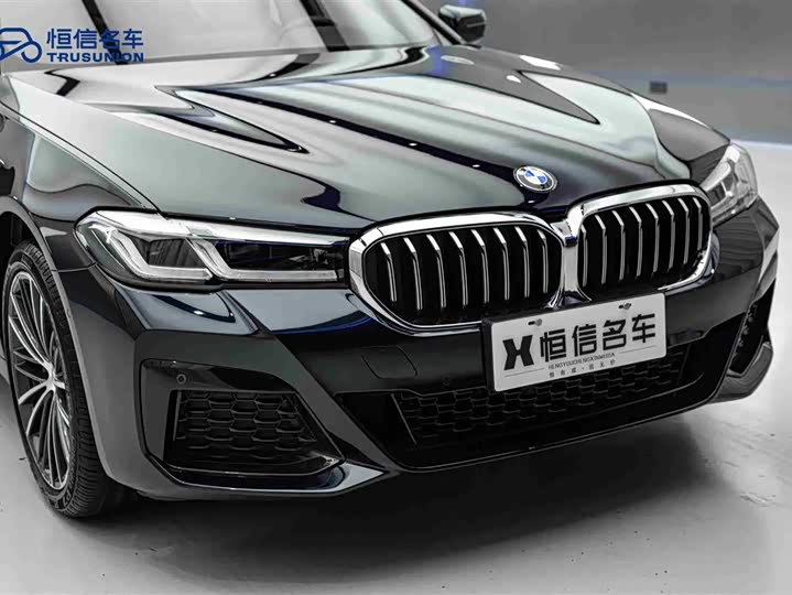 Фото 9 - BMW 5 Series