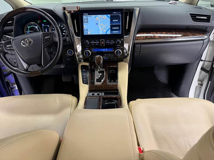 Фото 4 - Toyota Alphard