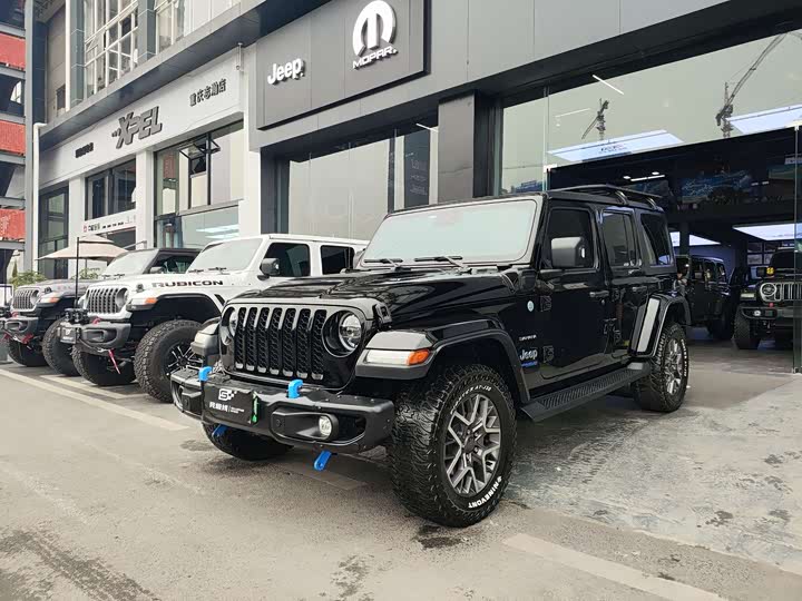 Фото 1 - Jeep Wrangler Hybrid