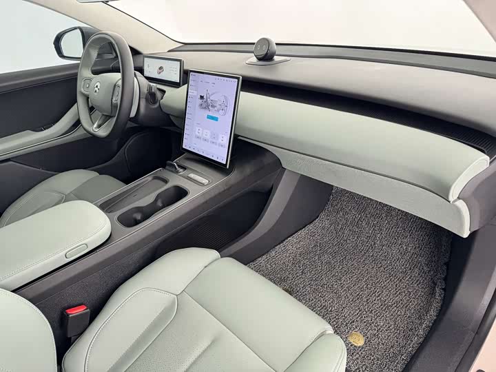 Фото 6 - Nio ET5