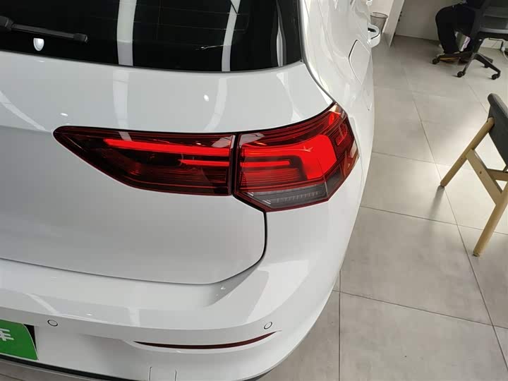 Фото 8 - Volkswagen Golf