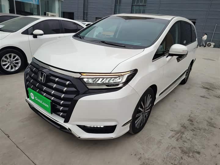 Фото 2 - Honda Elysion