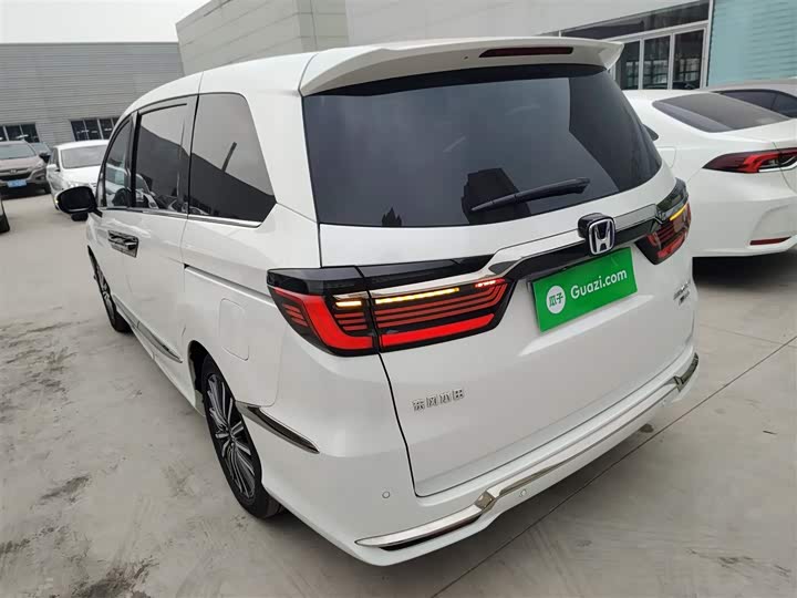 Фото 5 - Honda Elysion