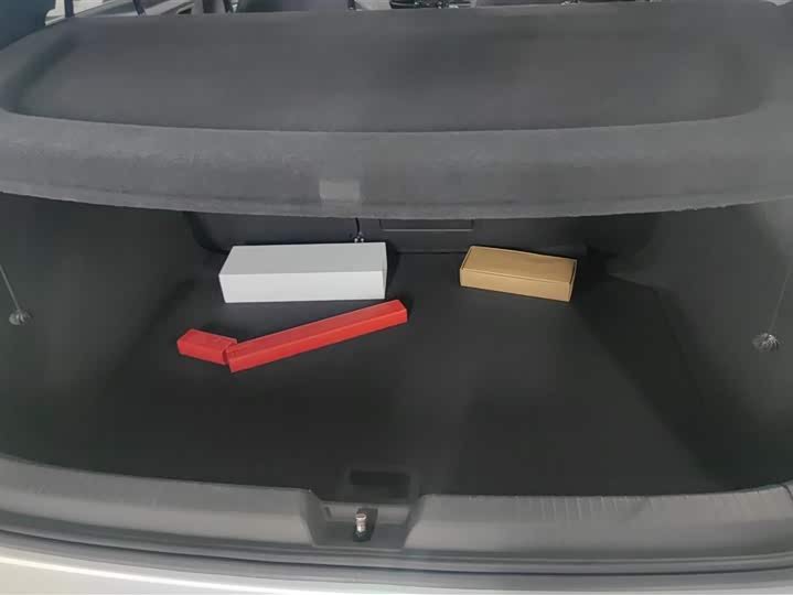 Фото 4 - Volkswagen Golf