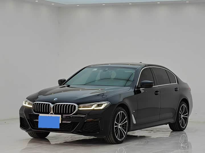 Фото 1 - BMW 5 Series