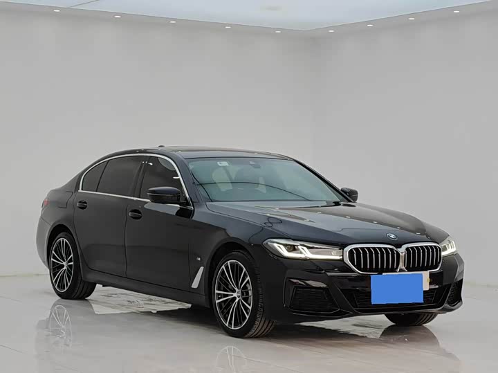 Фото 3 - BMW 5 Series