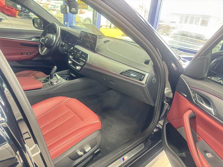 Фото 7 - BMW 5 Series