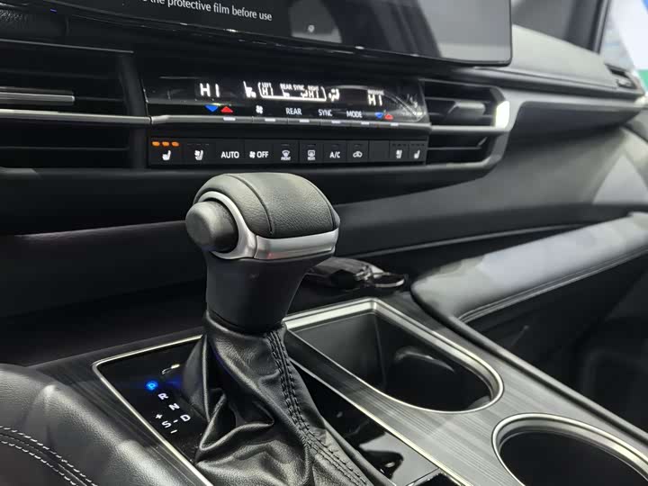 Фото 6 - Toyota Sienna