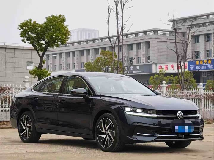 Фото 3 - Volkswagen Magotan