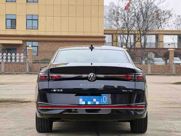 Фото 6 - Volkswagen Magotan