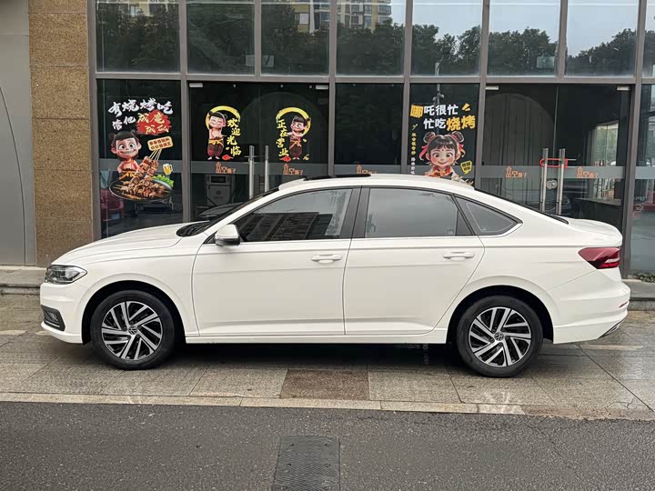 Фото 3 - Volkswagen Lavida