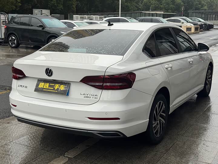 Фото 6 - Volkswagen Lavida