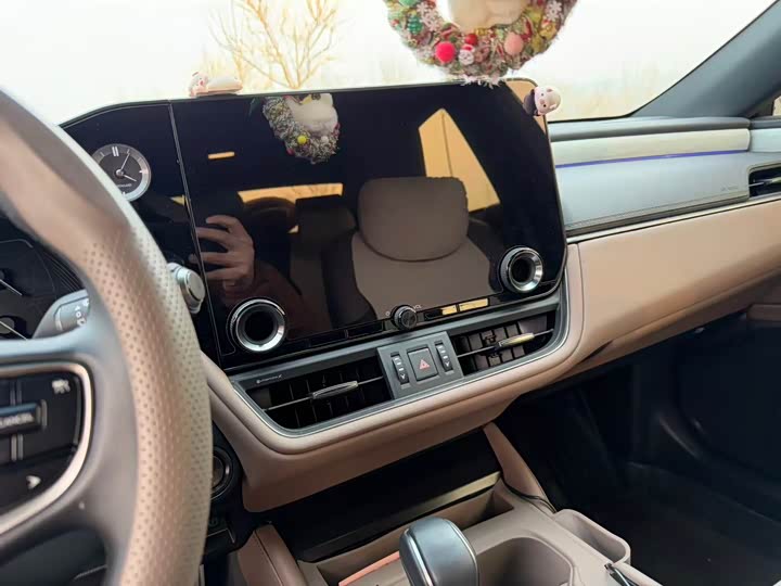 Фото 4 - Lexus ES