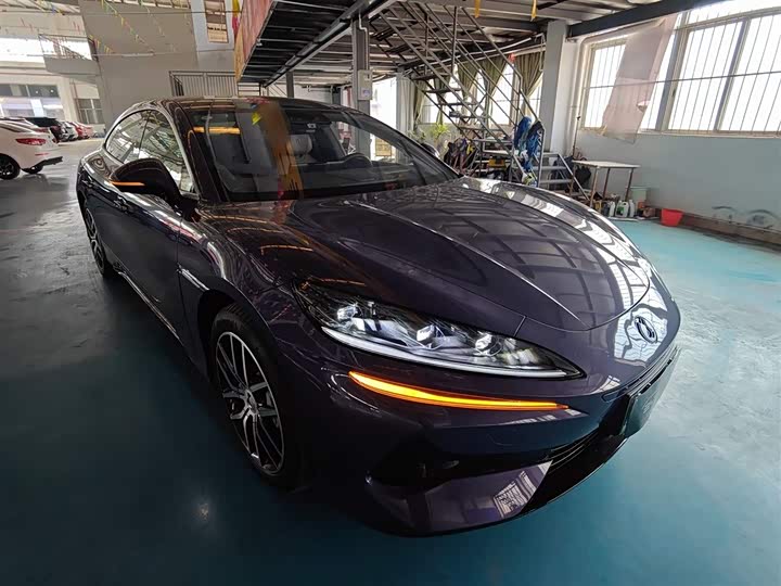 Фото 4 - Denza Z9