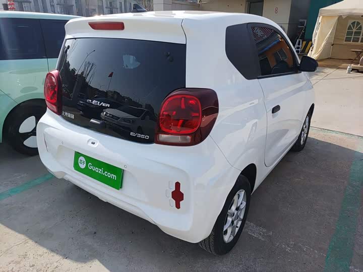 Фото 7 - Roewe Clever