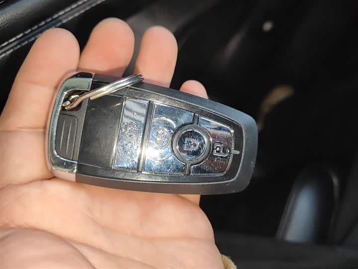 Фото 9 - Lincoln Corsair