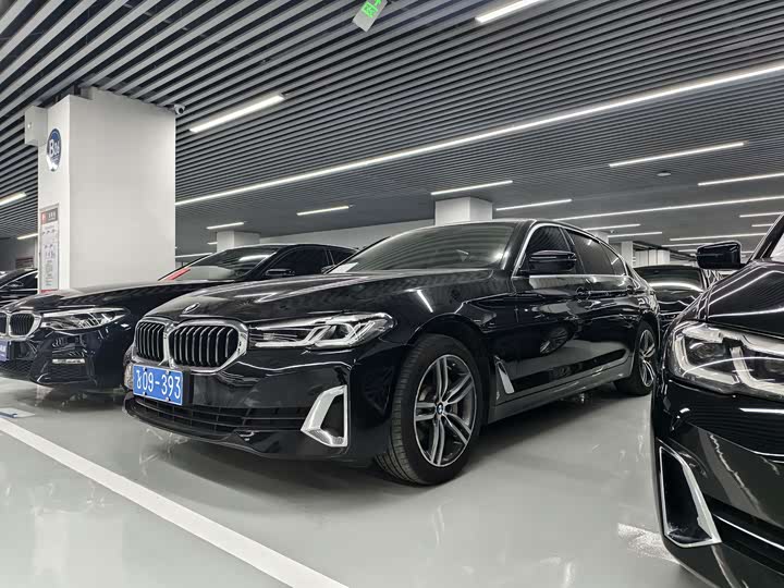 Фото 1 - BMW 5 Series