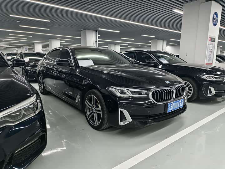 Фото 2 - BMW 5 Series