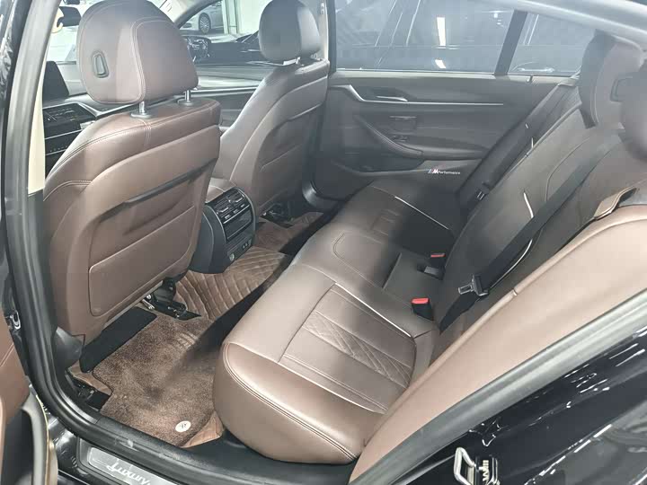 Фото 7 - BMW 5 Series