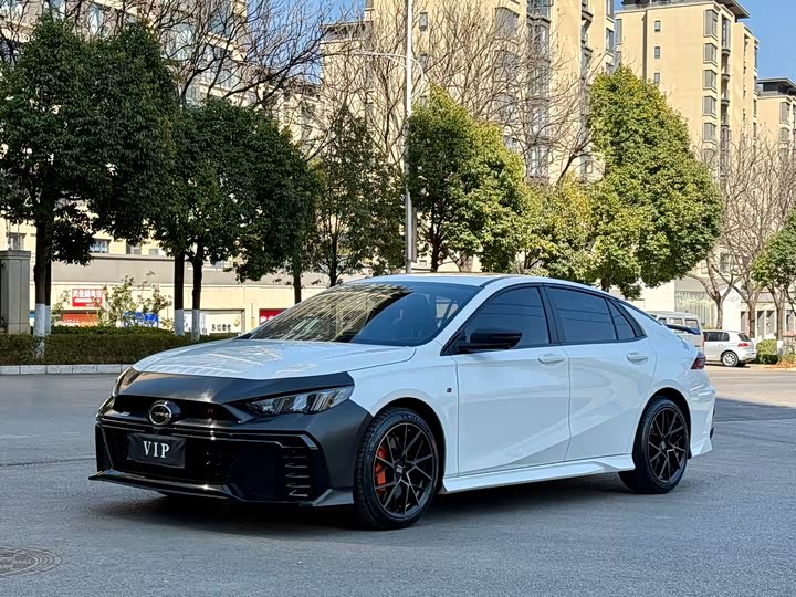 Фото 1 - GAC Trumpchi Empow R