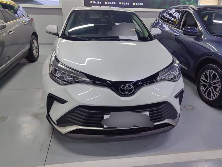 Фото 2 - Toyota Izoa