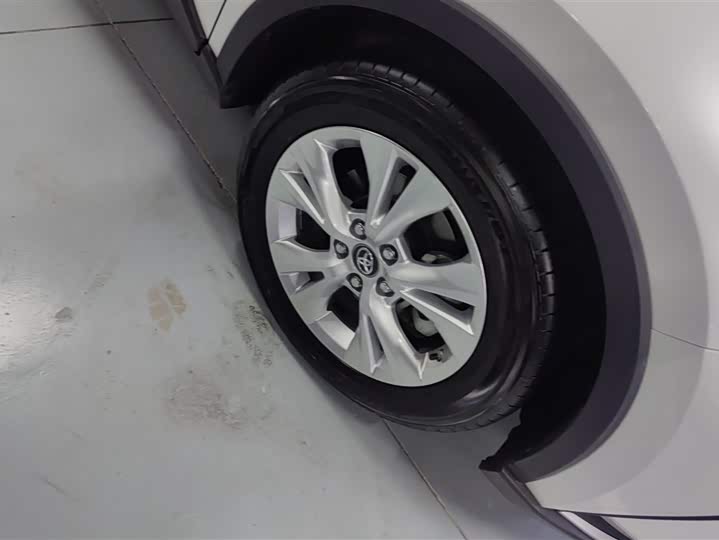 Фото 6 - Toyota Izoa