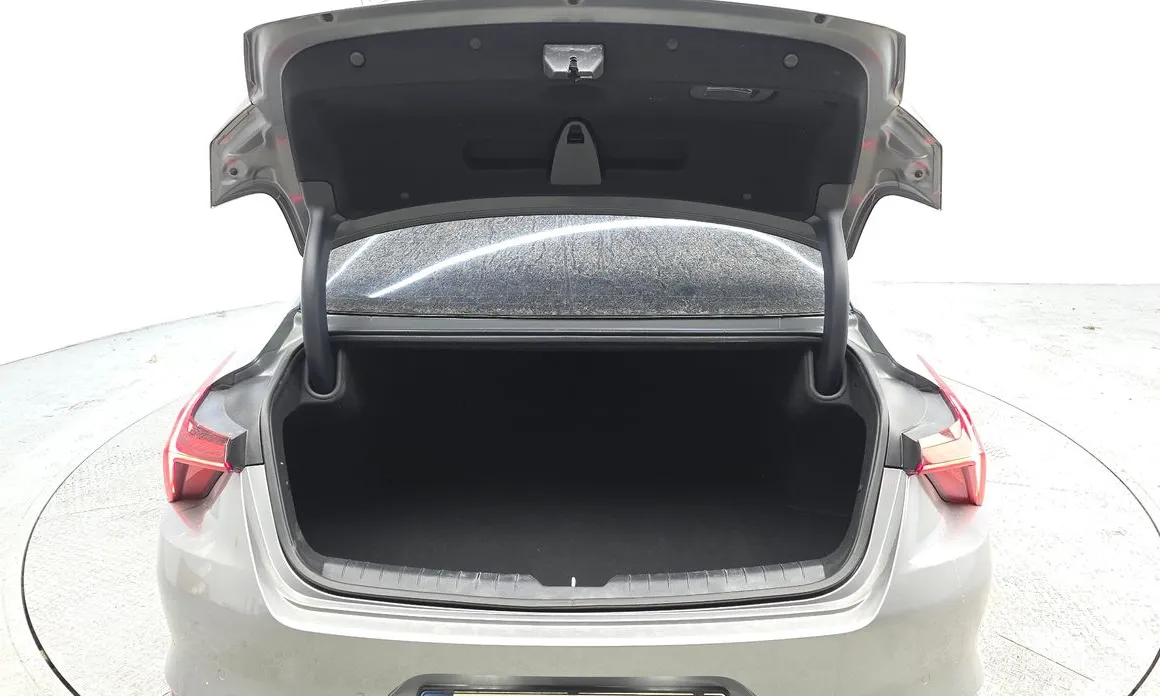 Фото 20 - Kia K8