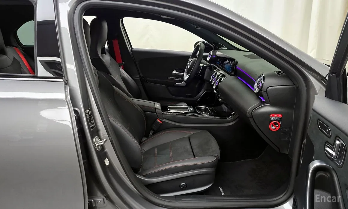 Фото 11 - Mercedes-Benz A-Class