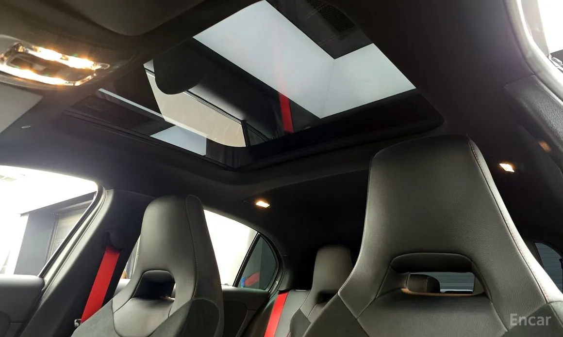 Фото 19 - Mercedes-Benz A-Class