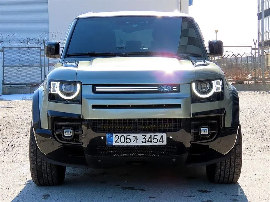 Фото 1 - Land Rover Defender