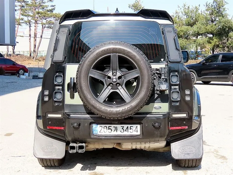 Фото 4 - Land Rover Defender