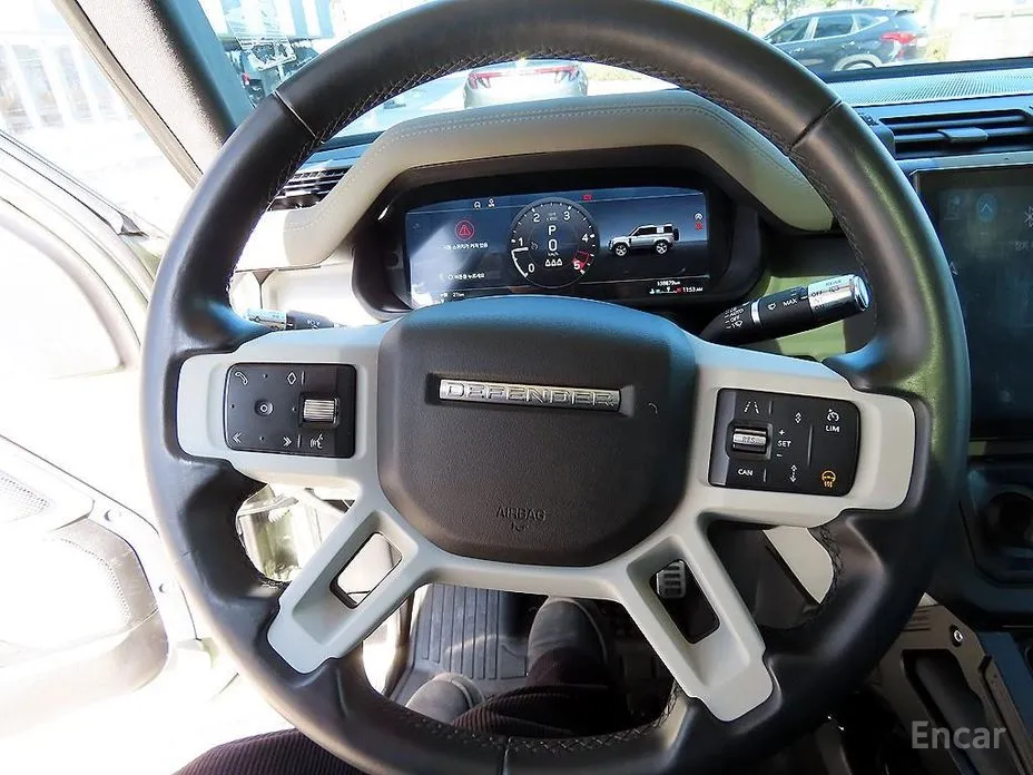 Фото 8 - Land Rover Defender