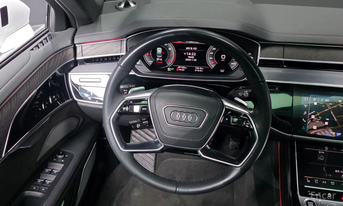 Фото 13 - Audi A8