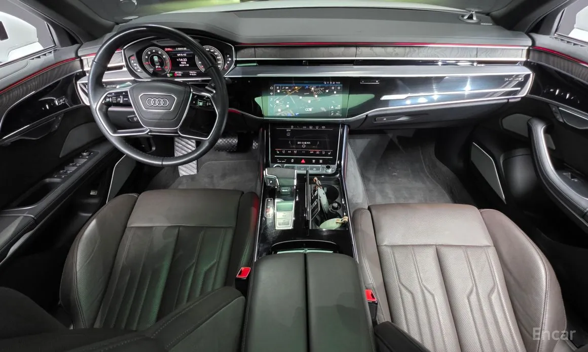 Фото 7 - Audi A8