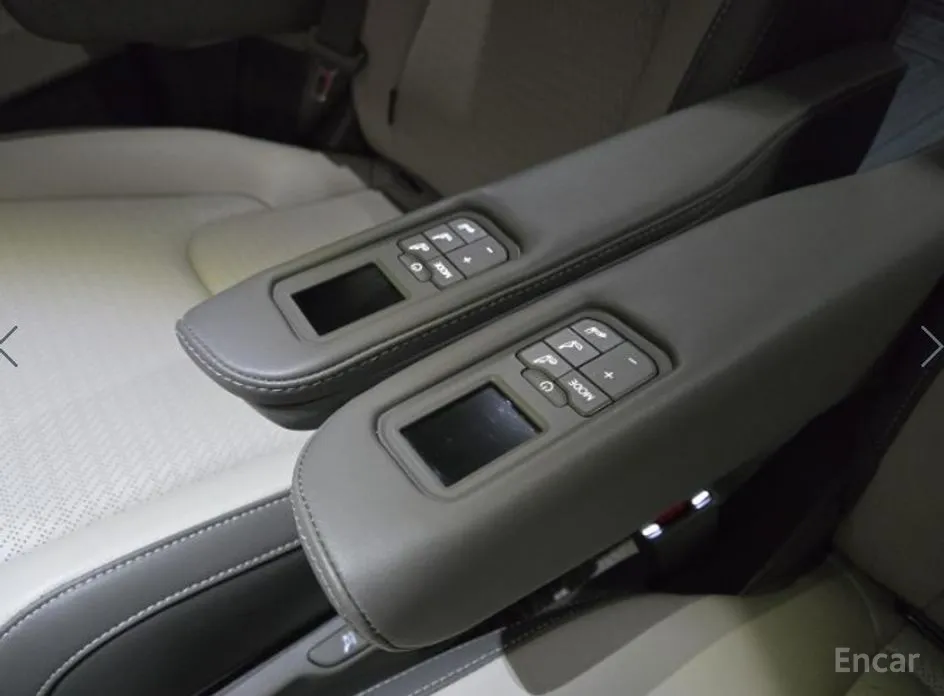 Фото 12 - Kia Carnival