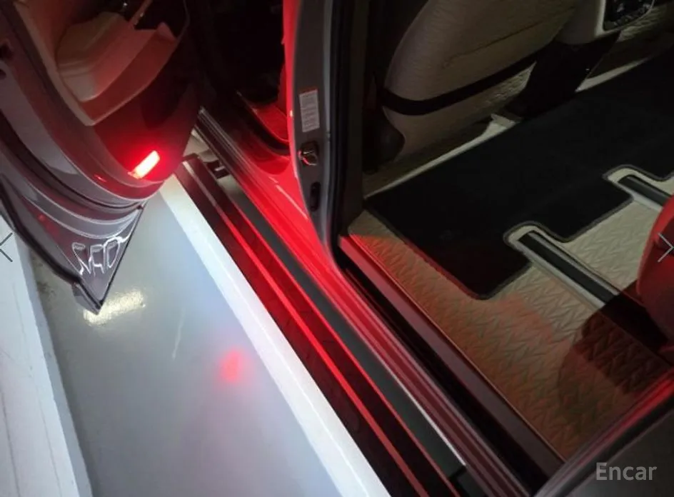 Фото 13 - Kia Carnival